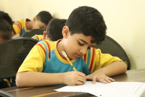 A Picture, A Prompt – and a Wave of Independent Thought at Walnut School
