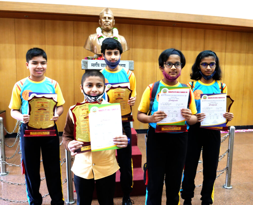 Walnut School students felicitated for Maharashtra State Scholarship Exam performance